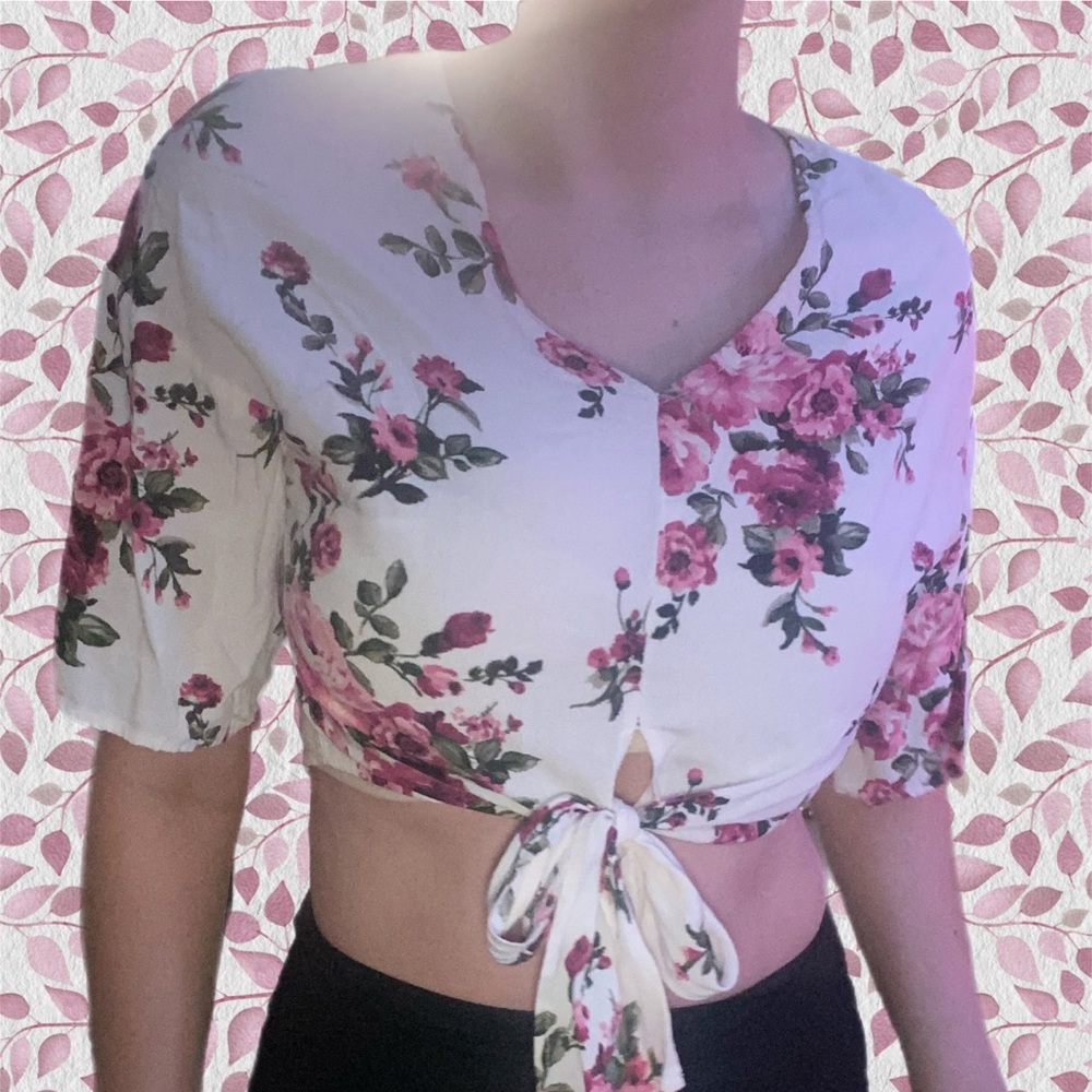 Floral tie up crop top
